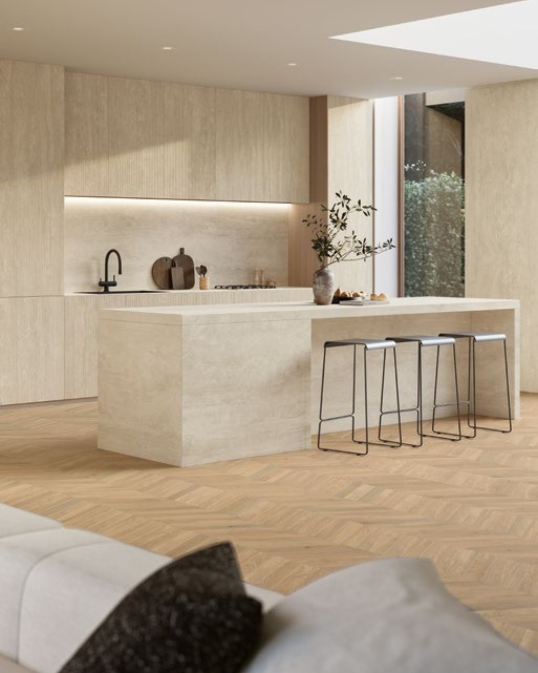 שילוב מושלם בין אופי טבעי לאסתטיקה רגועה. NAVONA | MARVEL T |  @atlasconcorde