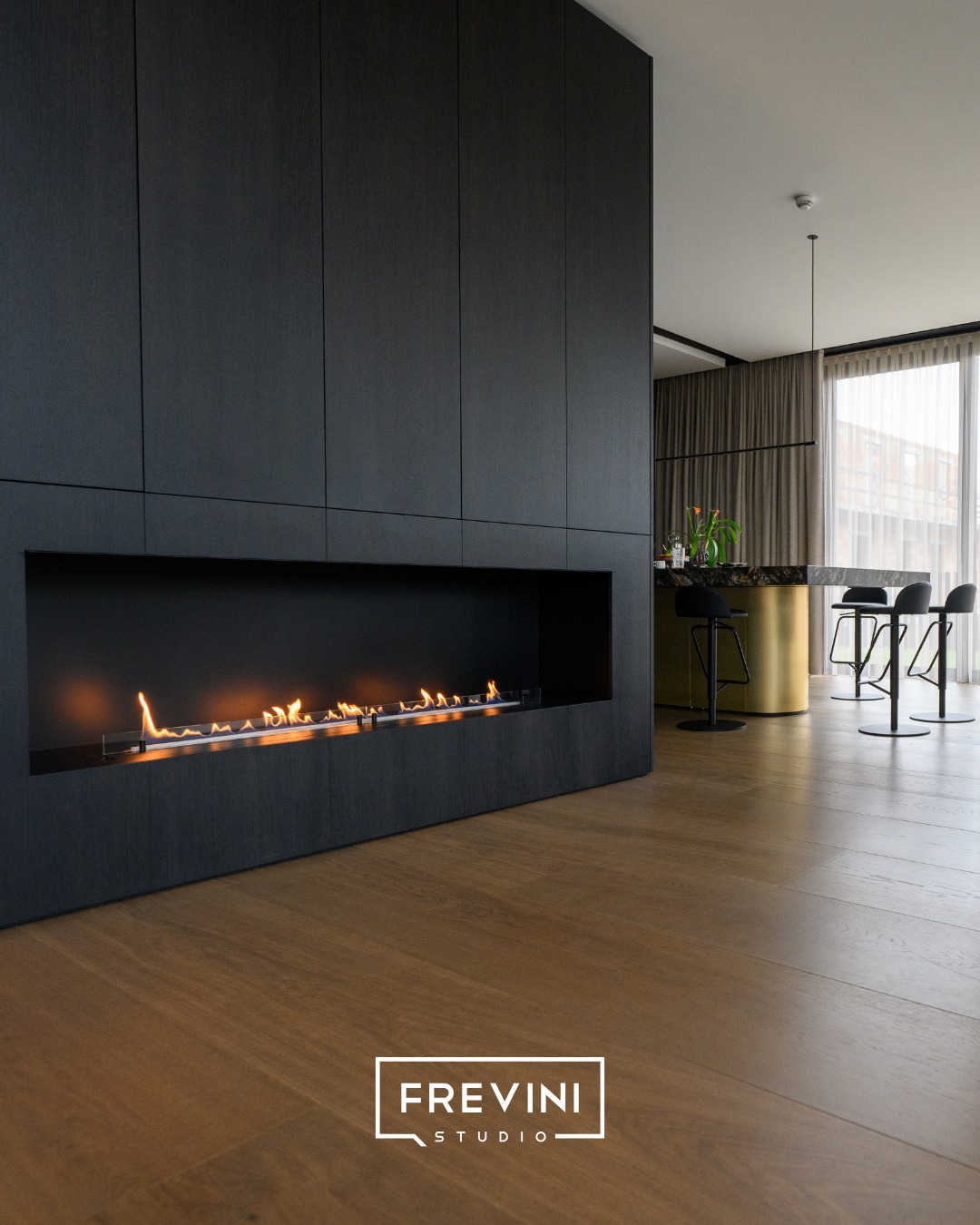 @frevinistudio 🪵
מותג פרקטים שמביא לחלל את היופי הטבעי של העץ בשפה עיצובית אלגנטית ועכשווית.

הקולקציות של FREVINI משלבות טקסטורות טבעיות, גוונים מדויקים ורמת גימור גבוהה שמוסיפה לחלל חמימות ואופי.
התוצאה היא רצפה שמרגישה טבעית, נעימה ומדויקת - בדיוק כמו שעיצוב טוב צריך להיות.