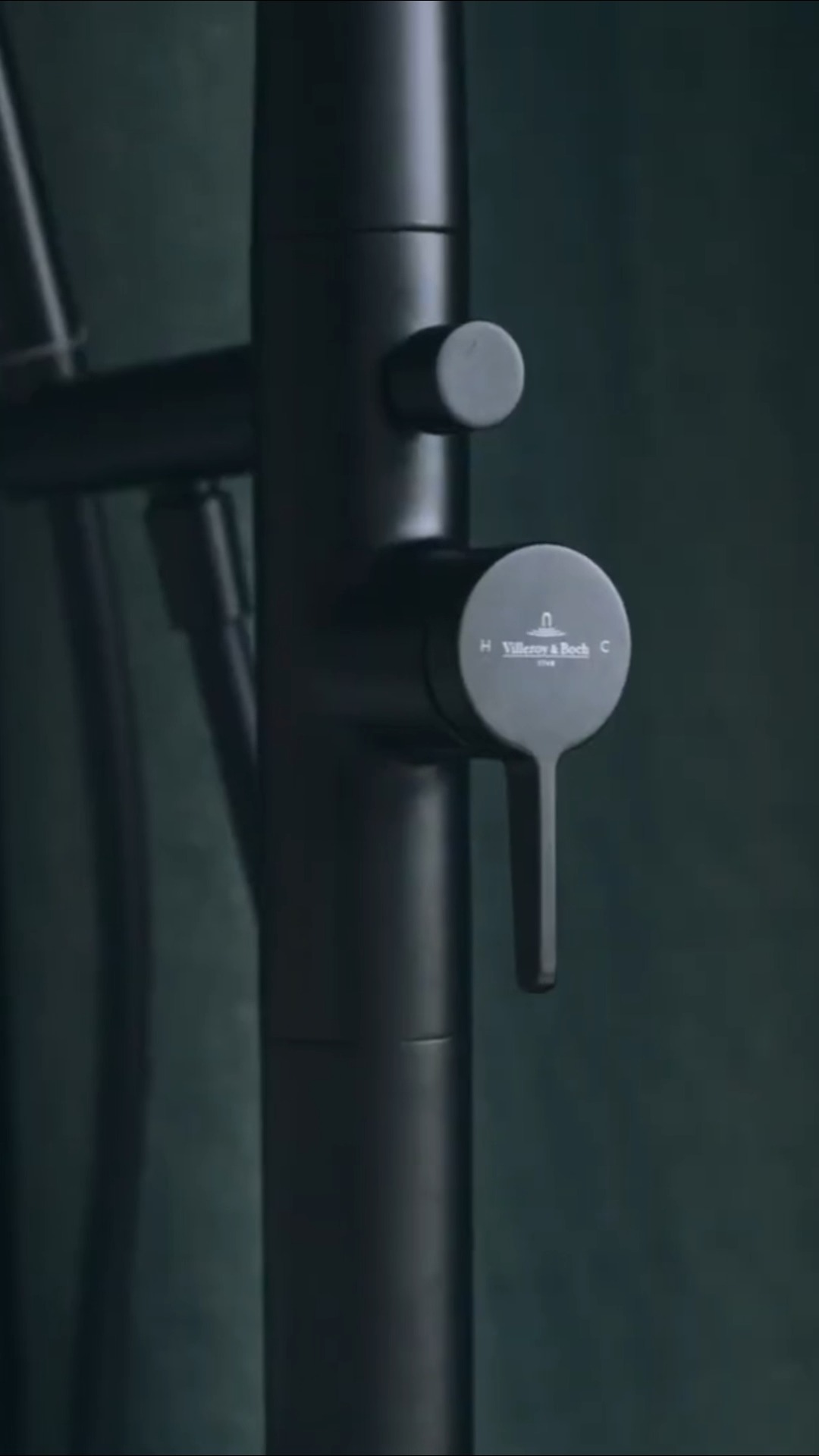 מותג עם היסטוריה של למעלה מ־270 שנה, @villeroyboch הוא מהשמות הגדולים בעולם בעיצוב חדרי רחצה.
שילוב של מסורת, חדשנות ואיכות בלתי מתפשרת שהופך כל פריט לסטנדרט בינלאומי.